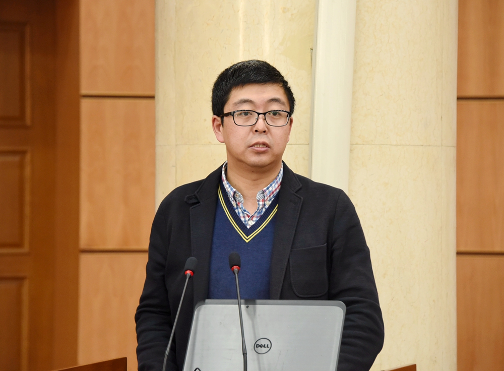 学校办公室副主任王杰主持会议
