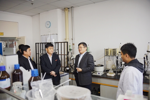 在教育部重点实验室北药基础与应用研究重点实验室调研